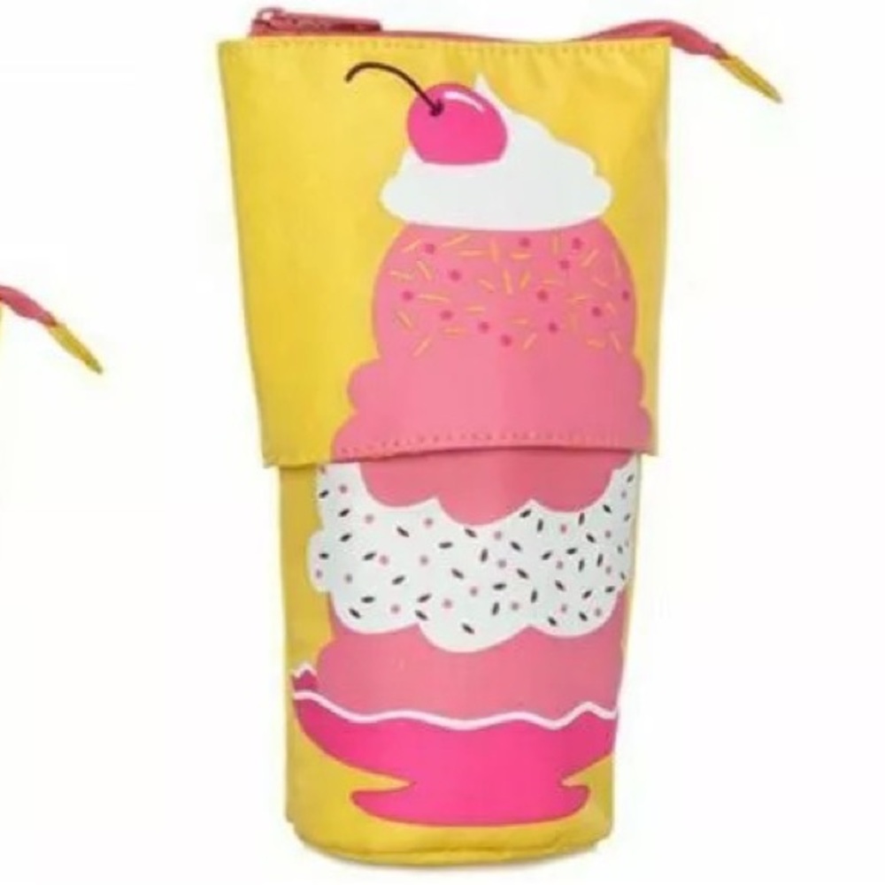 Hide & Peek Pouch Sundae Surprise